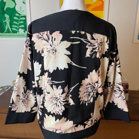 LOLLY'S LAUNDRY Floral KIMONO sleeveJacket Size S - Picture 6 of 10